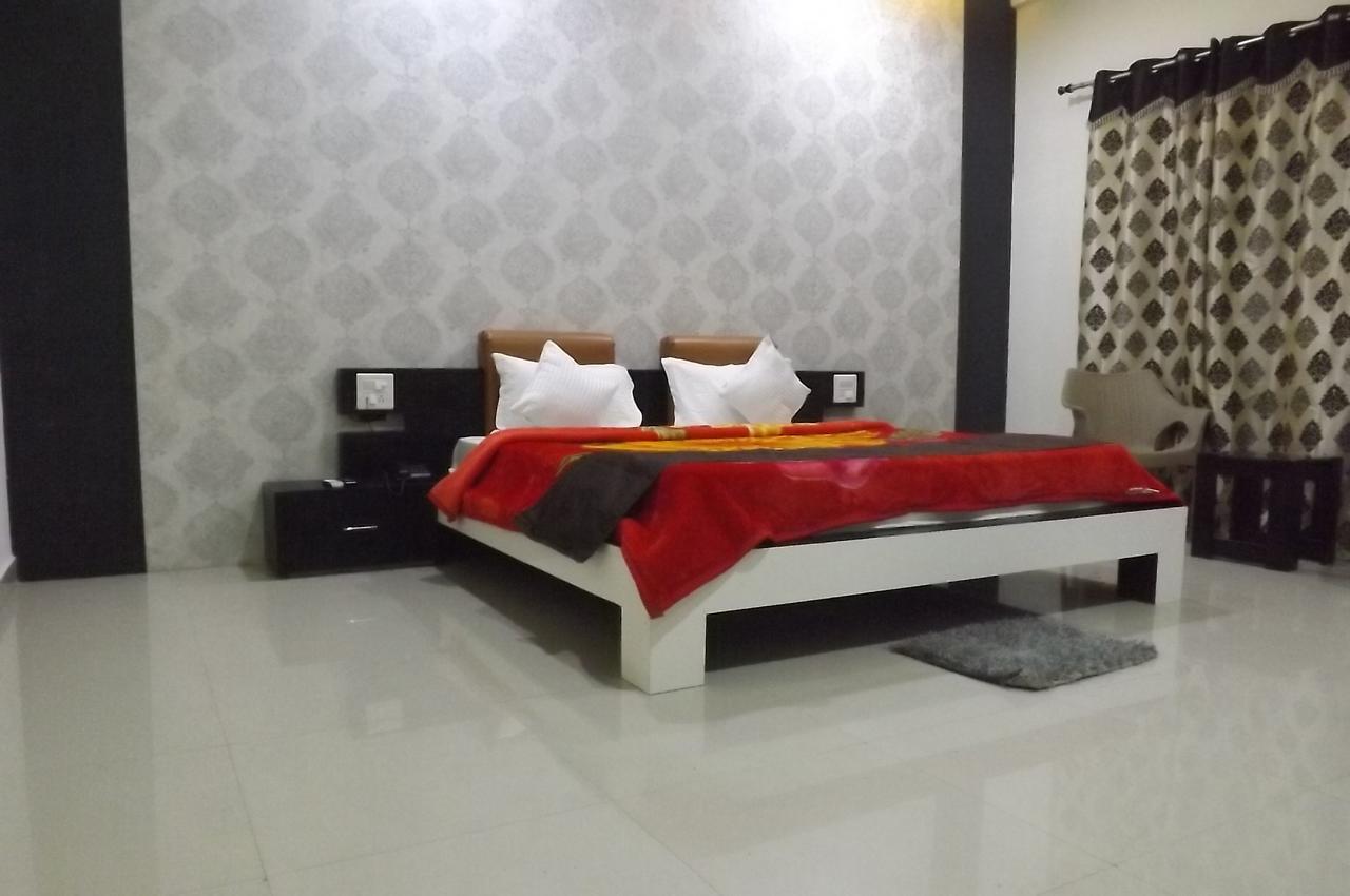 Anandpur  Oyo 30415 Hotel White City المظهر الخارجي الصورة